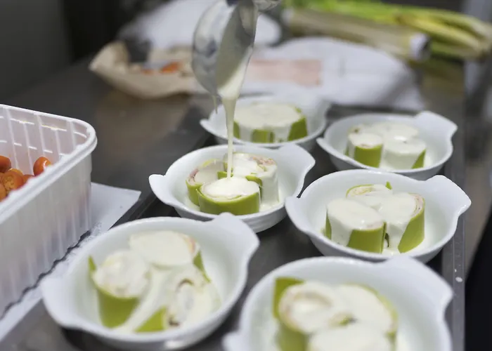 Ξενοδοχείο Ascot & 4*