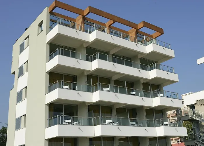 Ascot & Ρίμινι