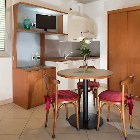 Ascot & Hotell Rimini