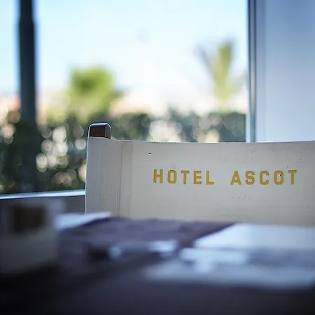 Ascot & Hotell Rimini