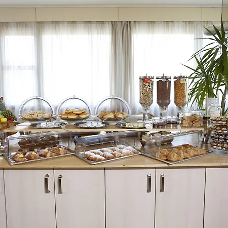 Hotel Ascot &
