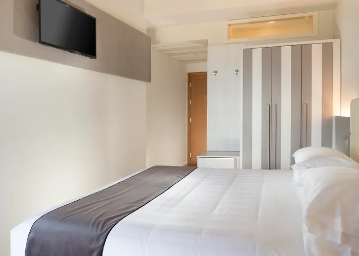 Hotell Ascot & 4*