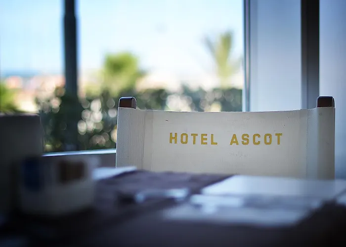 Ascot & Hotell Rimini