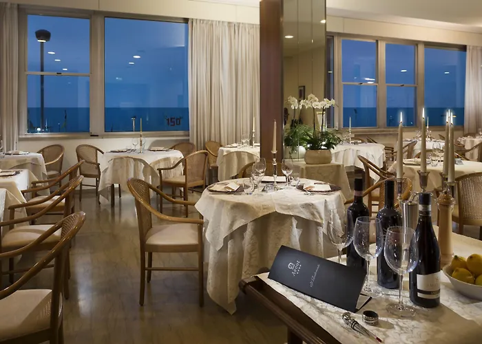 Otel Ascot & 4*