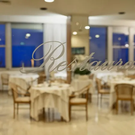 Ascot & 4* Rimini