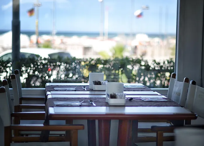 Szálloda Ascot & 4*