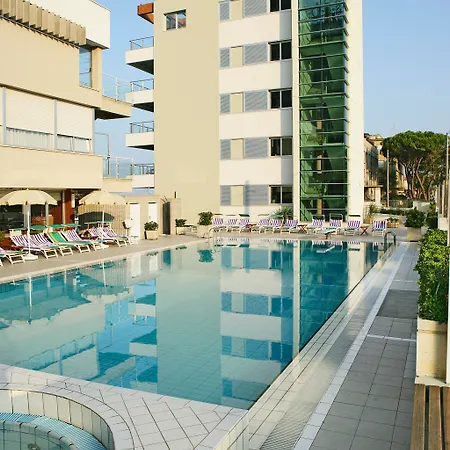 Hotel Ascot &